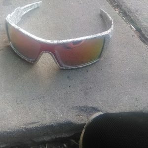 Oakley sunglasses polarized
